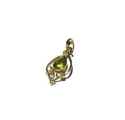 Victorian Peridot Pendant Yellow Gold Necklace Hallmarked 18" Chain British Made
