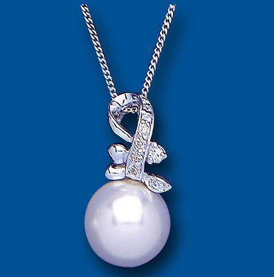Pearl Pendant Solid Silver Cubic Zirconia Necklace and Chain