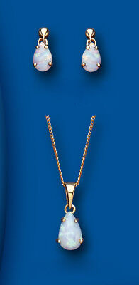 Opal Pendant and Earrings Set Solid Yellow Gold Hallmarked Opal Pears