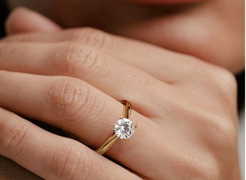9ct Yellow Gold 1.00ct Round Brilliant Cut Solitaire Wed Fit Lab Grown Diamond
