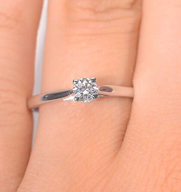 Real Diamond Solitaire Engagement Ring 18ct White Gold 0.25ctw