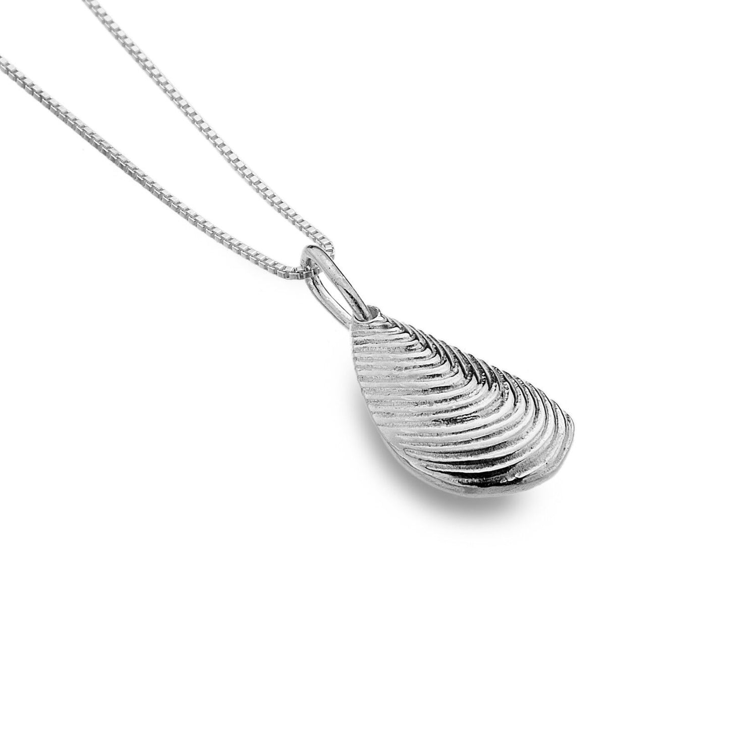 Mussel Shell Pendant Sterling Silver 925 Hallmarked All Chain Lengths