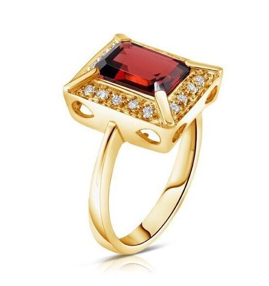 9ct Yellow Gold 0.12ct Diamond & 1.90ct Garnet Ring