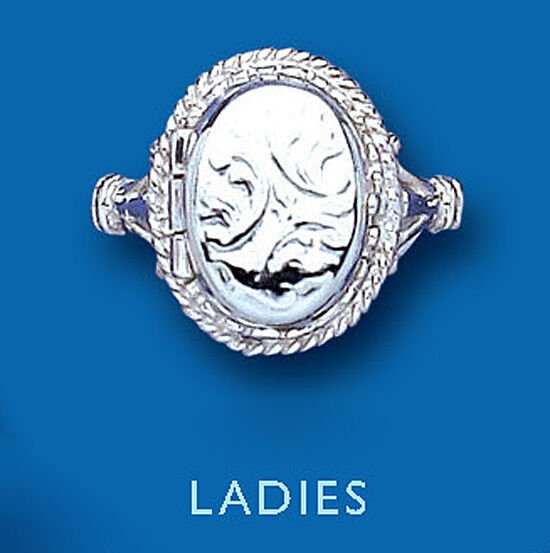 Ladies Sterling Silver Oval Locket Ring (inserts for 2 photographs inside )
