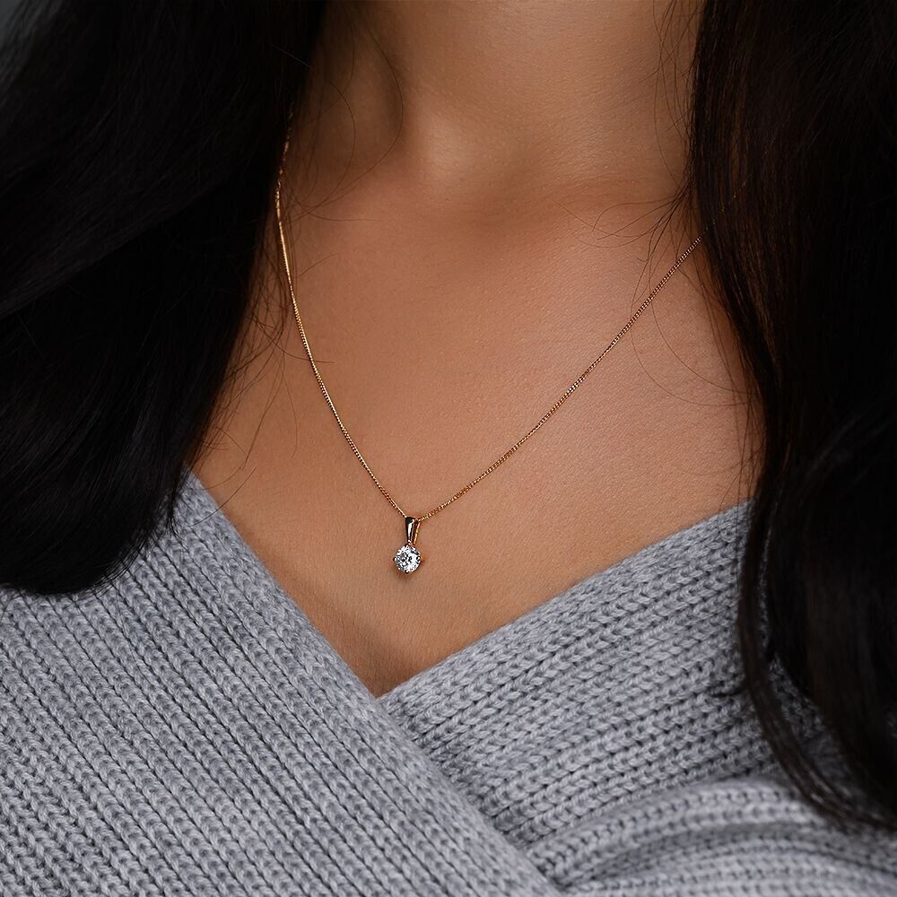 18ct Yellow Gold 0.50ct Claw Set Diamond Solitaire Pendant Hallmarked