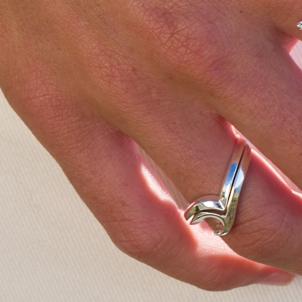 Solid Silver Wave Ring Stacking Rings Sterling 925 Stamped Size J - Q