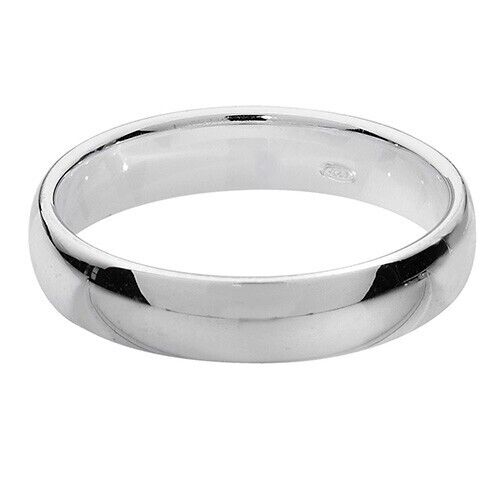 J R Jewellery classic sterling silver wedding band with a polished smooth finish
