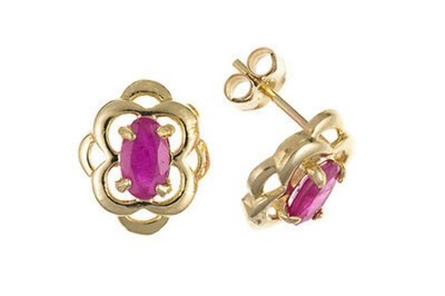 Elegant Yellow Gold Ruby Pendant Necklace and Earrings Jewellery Set