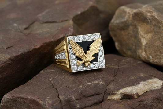 9ct Yellow Gold Gents Real Eagle Ring Black Onyx Hallmarked