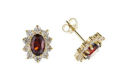 Gold Garnet Pendant and Earrings Set Cluster Solid Yellow Gold Hallmarked