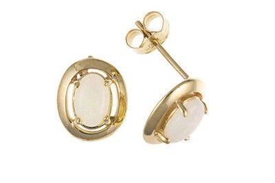 Timeless Oval Opal Pendant Necklace with Matching Earrings Yellow Gold