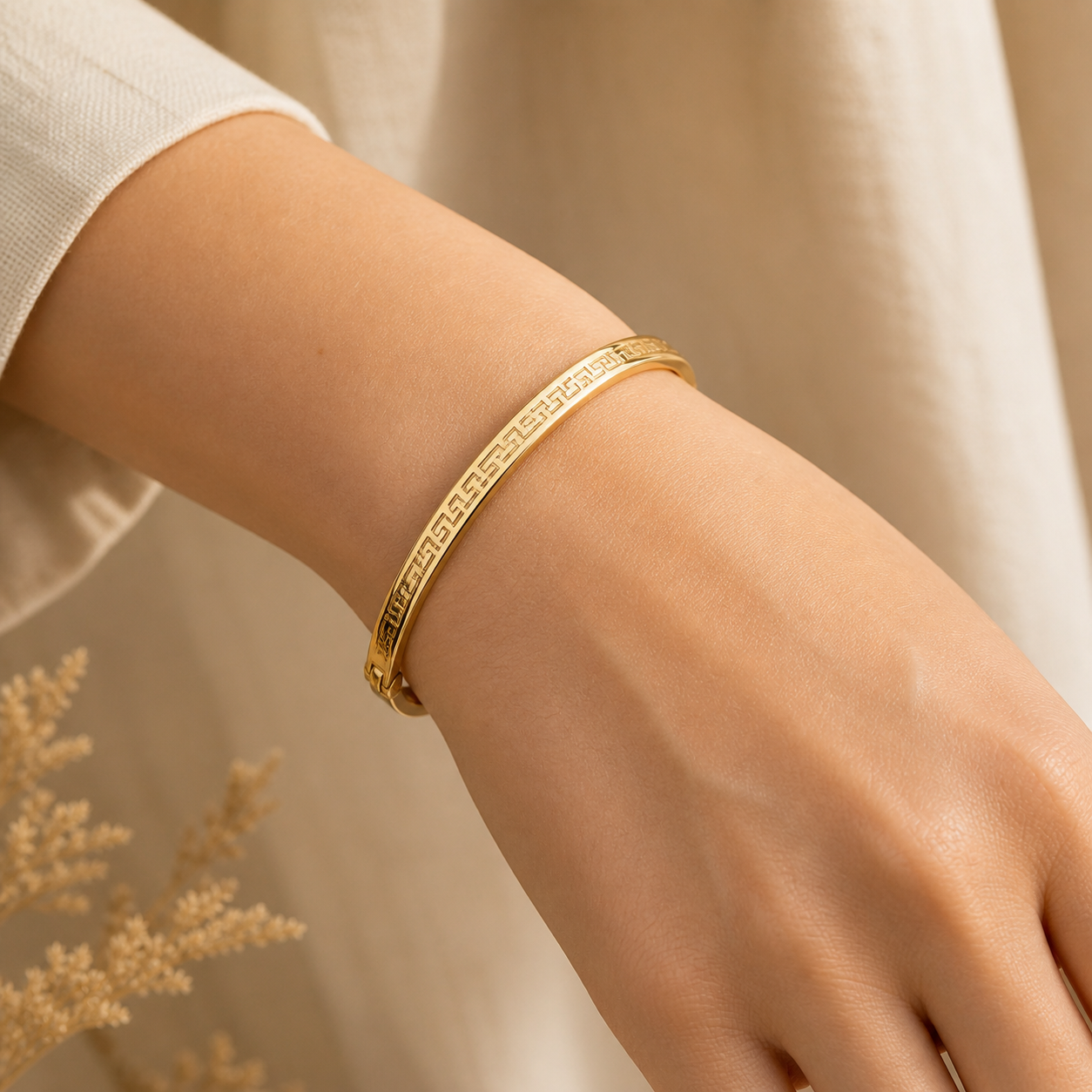 Ladies Greek Key Hinged Bangle 18ct Gold on Sterling Silver 925 Hallmarked