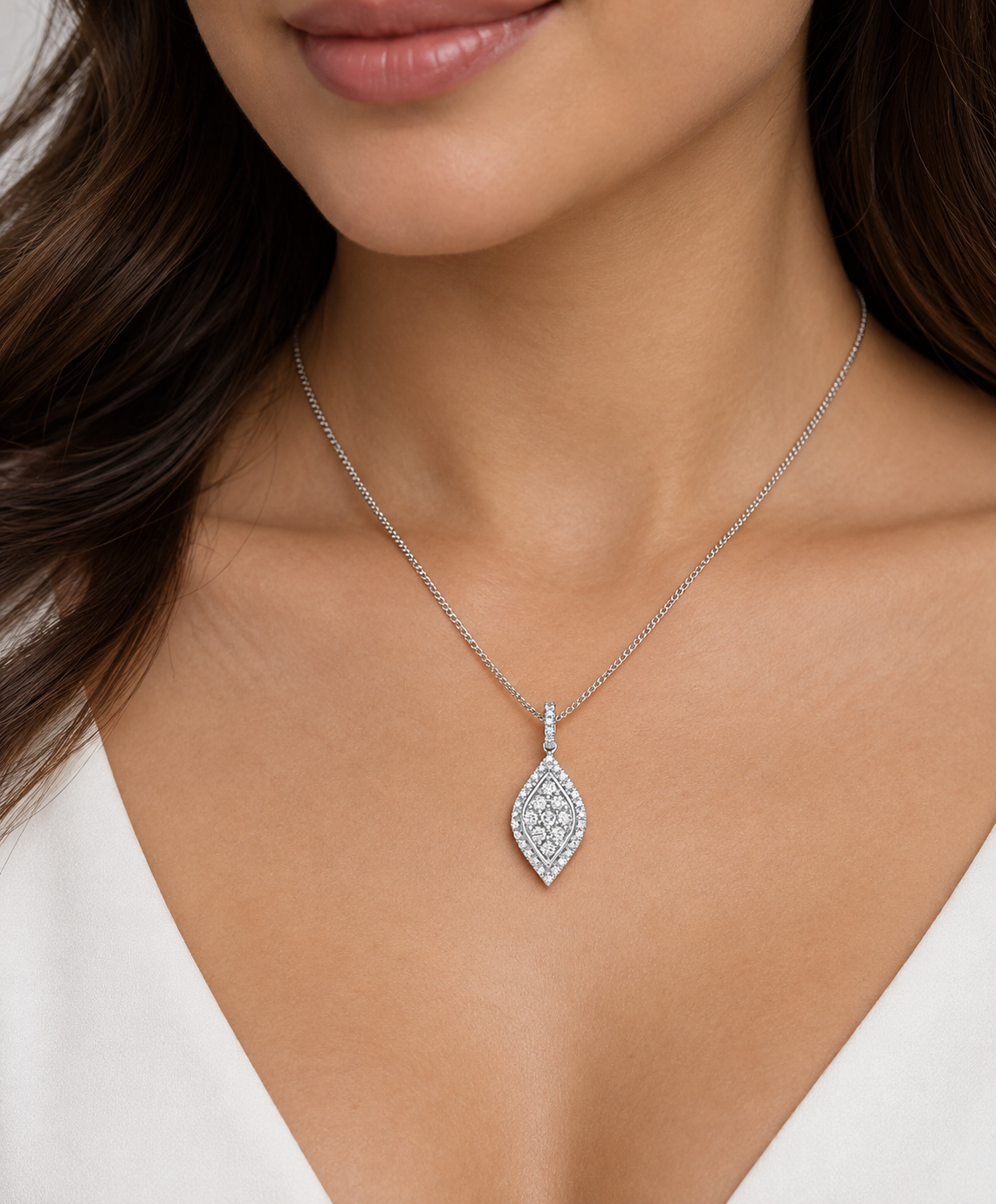 Real Diamond Marquise Pendant 18ct White Gold 18" / 45cm Chain 0.33ctw Diamonds