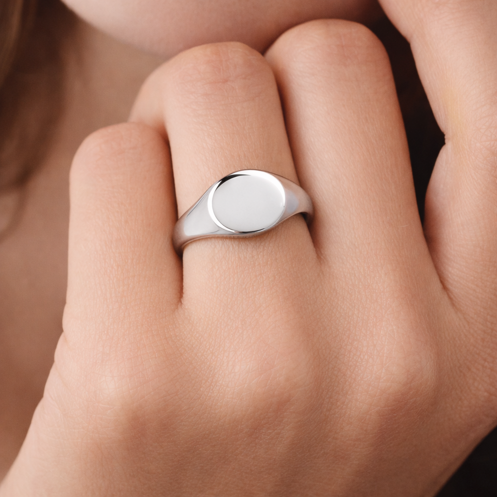Plain Round Signet Ring Solid Sterling Silver 925 Hallmark Size J-V