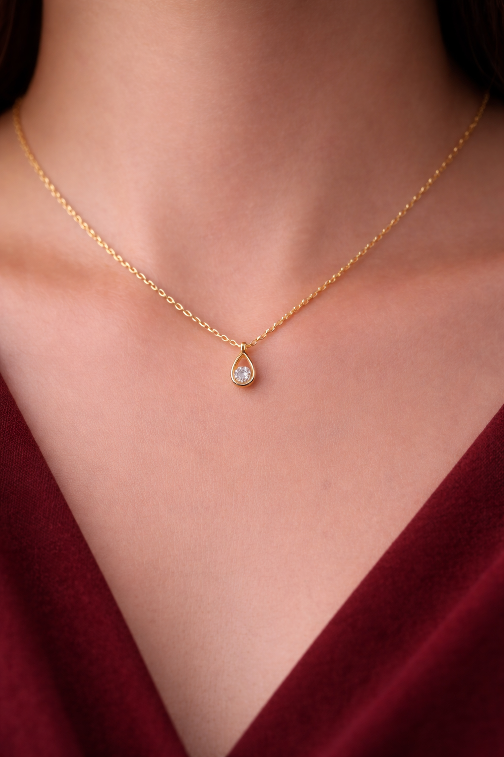 Natural Blue Topaz Teardrop Pendant Solid Yellow Gold 18" 46cm Length Chain
