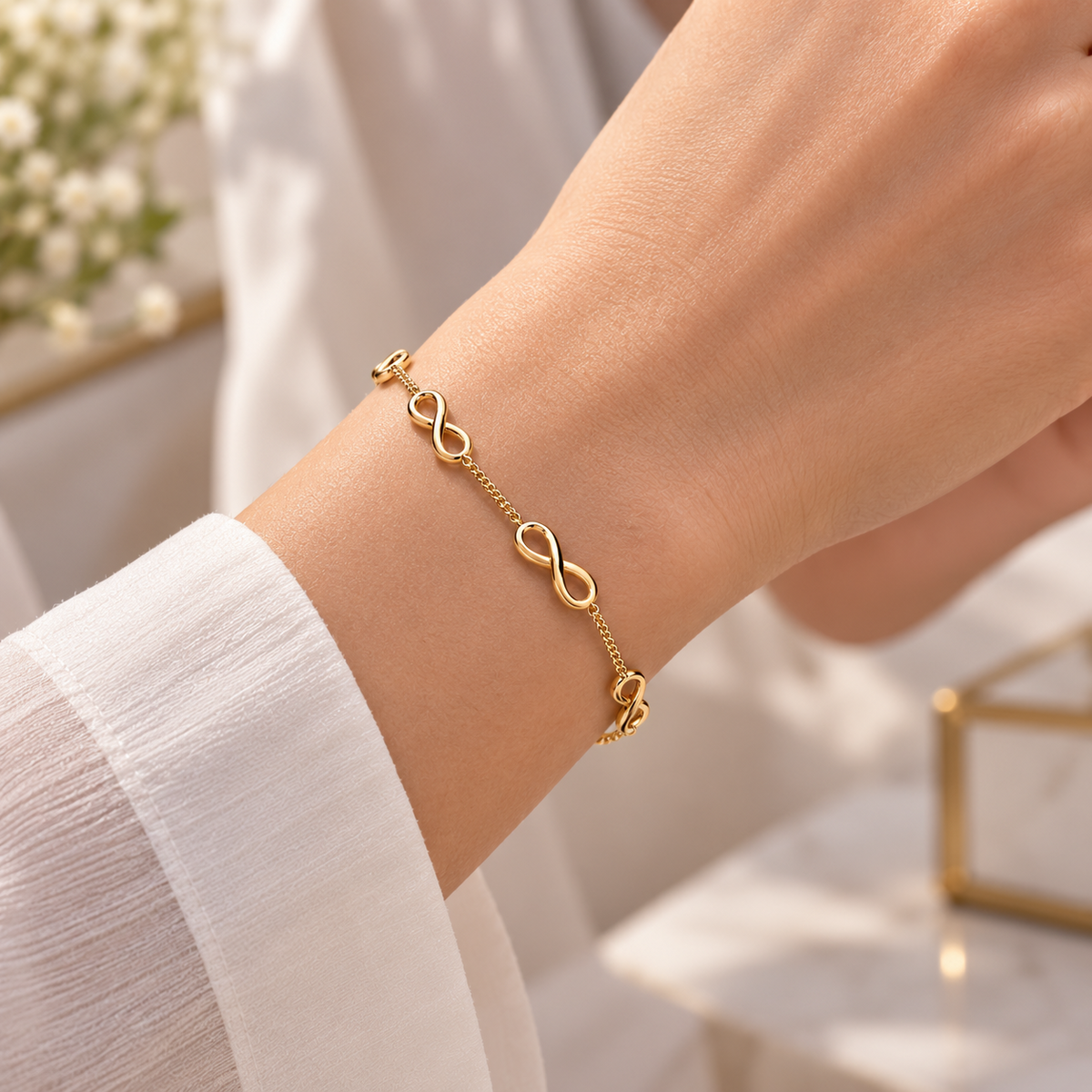 18ct Gold Infinity Symbol Chain Bracelet for Women Lobster Clasp on Solid Silver