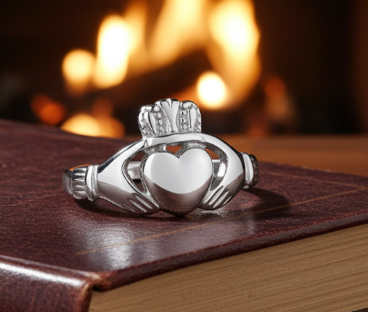 Claddagh Ring Solid Sterling Silver 925 Hallmark Size K - S