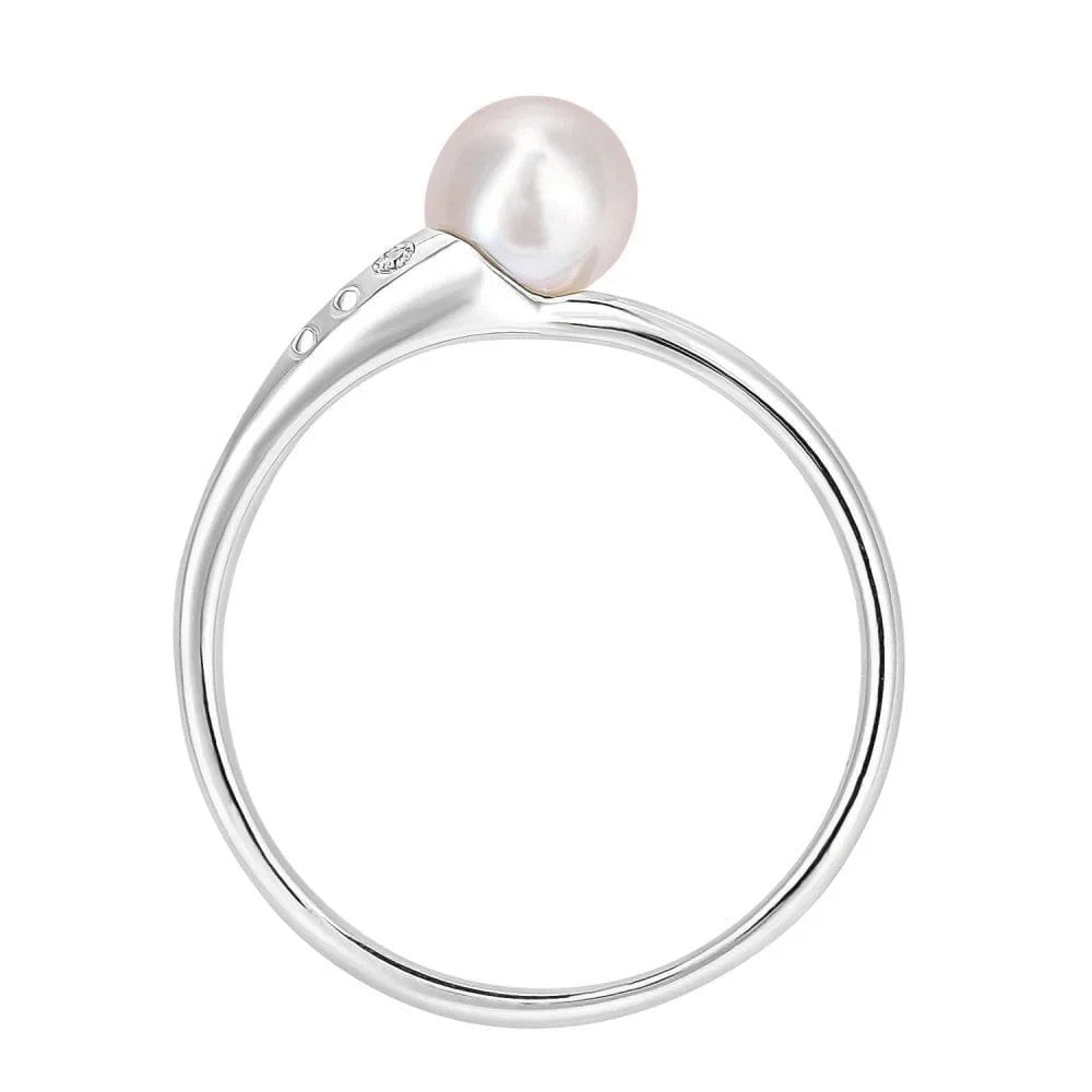 Minimalist Freshwater Pearl Ring – Solid White Gold With Diamond Accents
