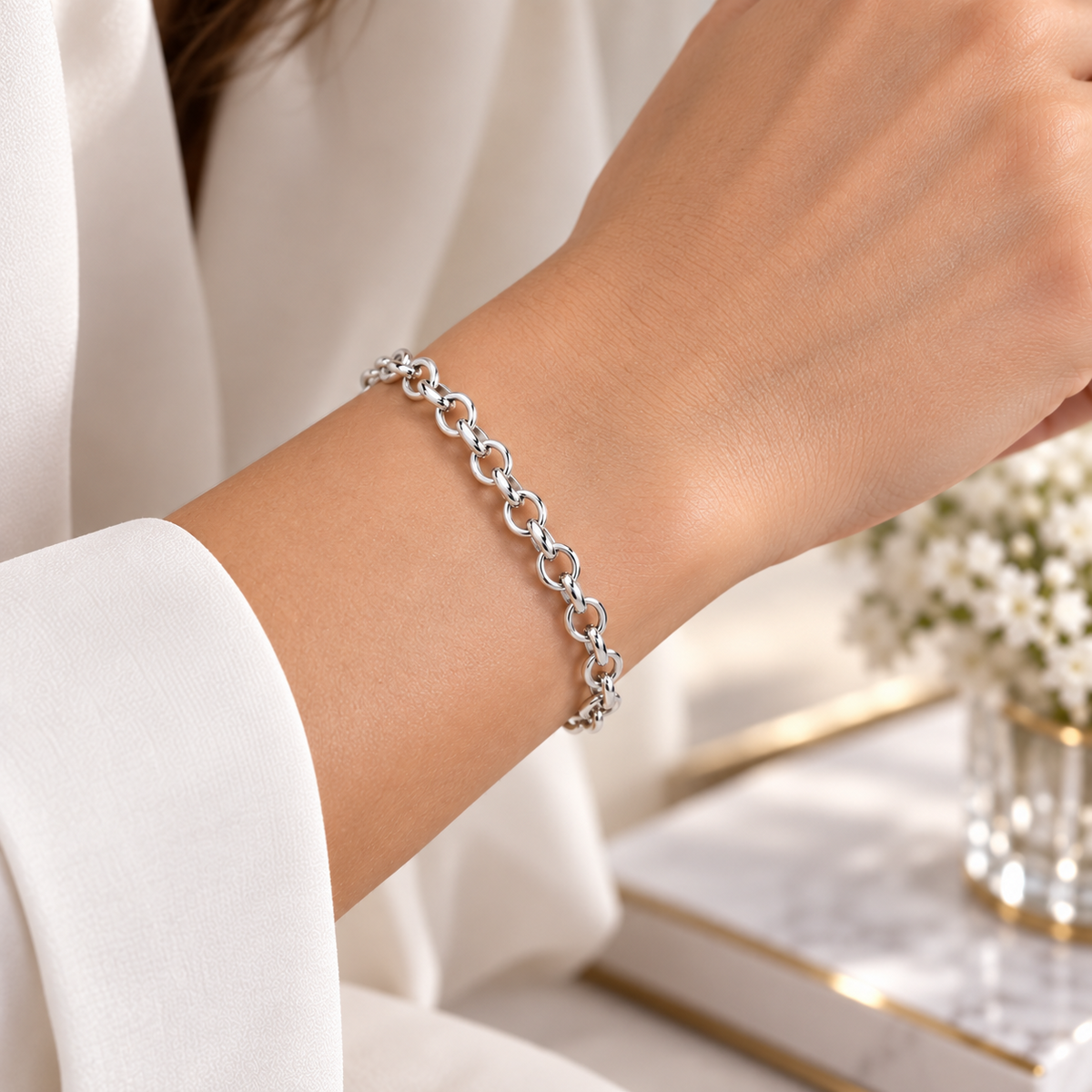 Ladies Sterling Silver Oval Belcher Chain Link Bracelet with Lobster Clasp 925