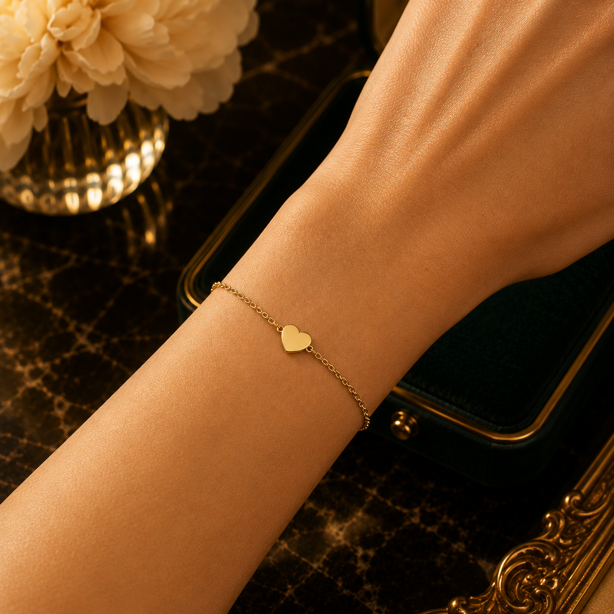 Elegant Polished Heart Chain Bracelet 9ct Yellow Gold 375 Hallmark 19cm