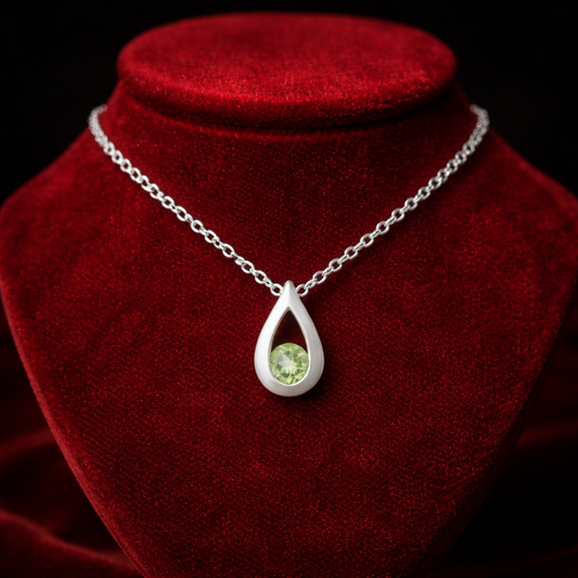Natural Peridot Teardrop Pendant Solid White Gold 18" 46cm Length Chain