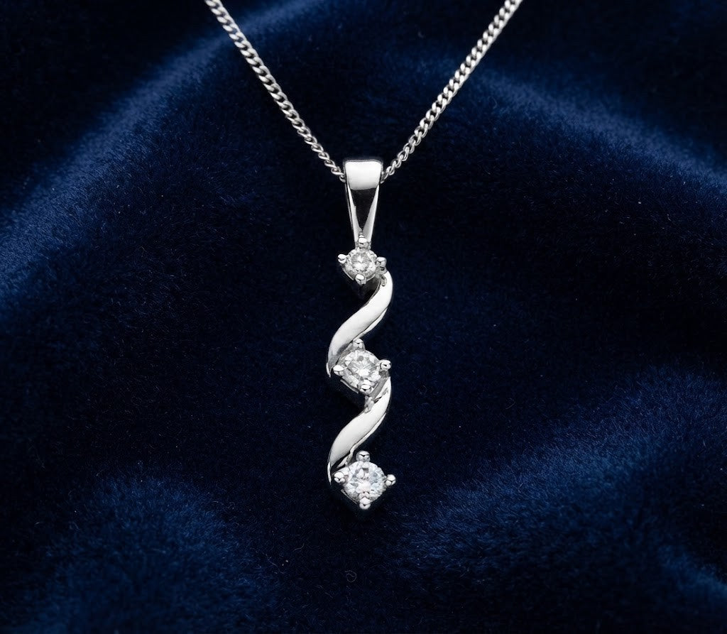 Natural Diamond Three Stone Trilogy Pendant 9ct White Gold 18" / 45cm Chain