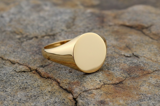 9ct Yellow Gold Gents Oval  Signet Ring Hallmarked Medium Weight