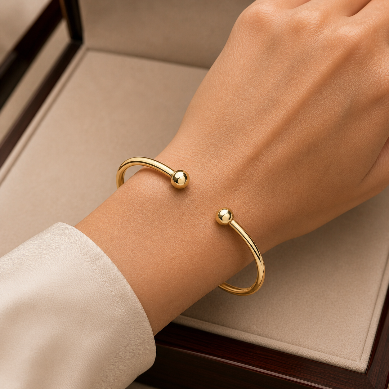 Ladies 18ct Gold Torque Bangle on Sterling Silver 925 Hallmark Cuff Bracelet