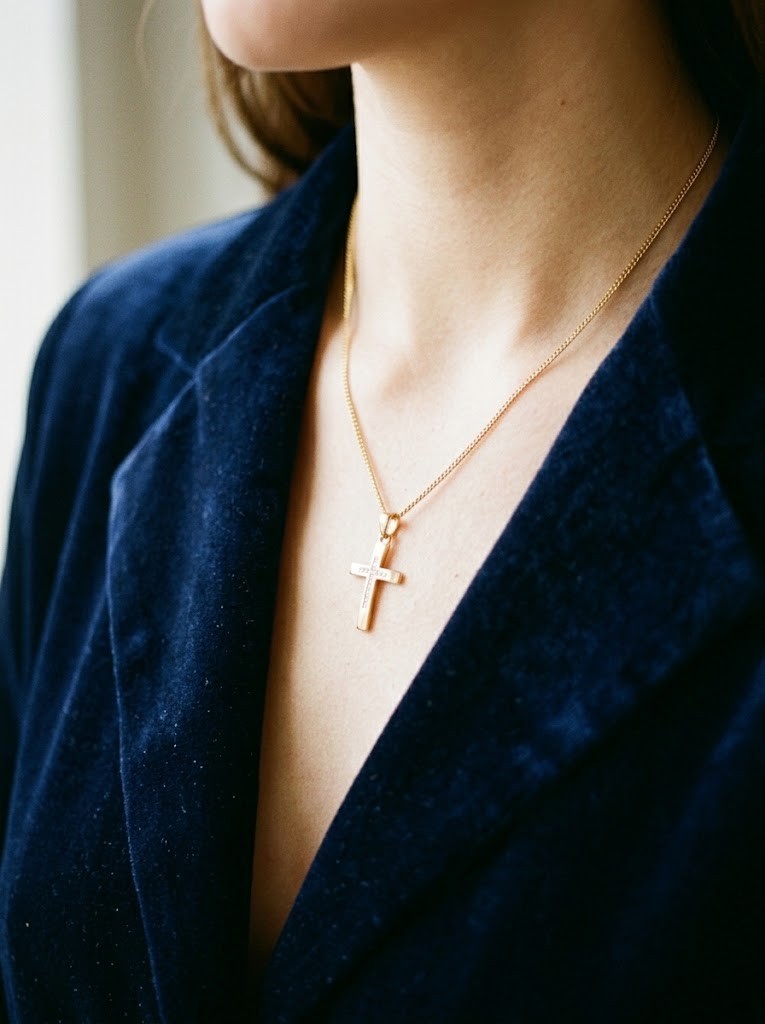 Yellow Gold Diamond Cross Pendant 18" Chain