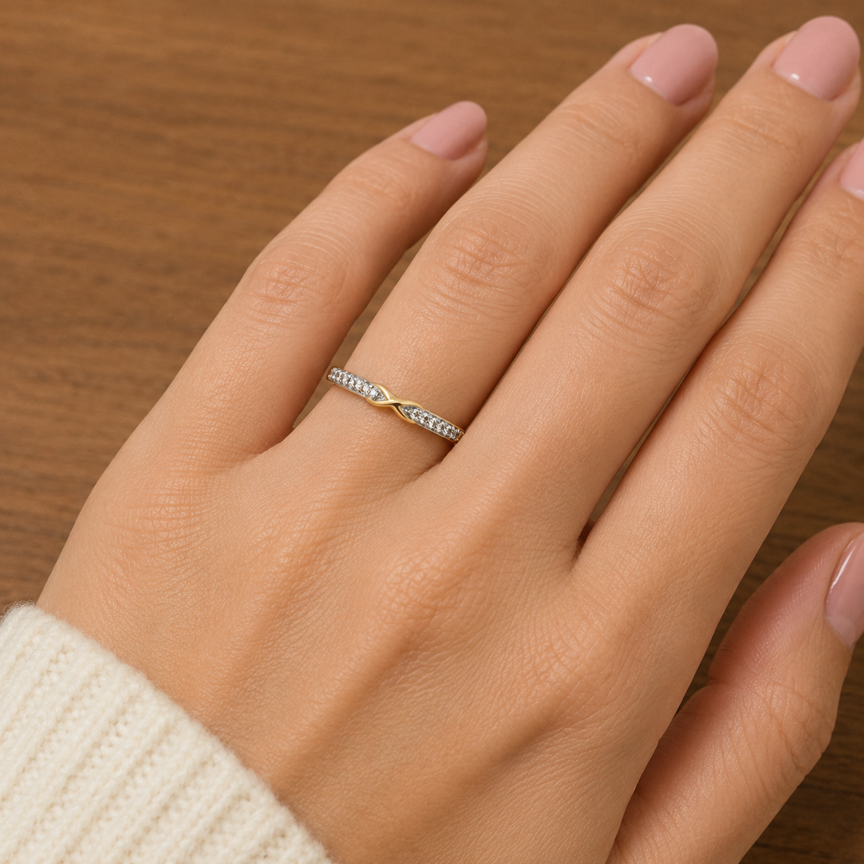 18ct Gold Infinity Eternity Band Ring on Solid Sterling Silver 925 Hallmark