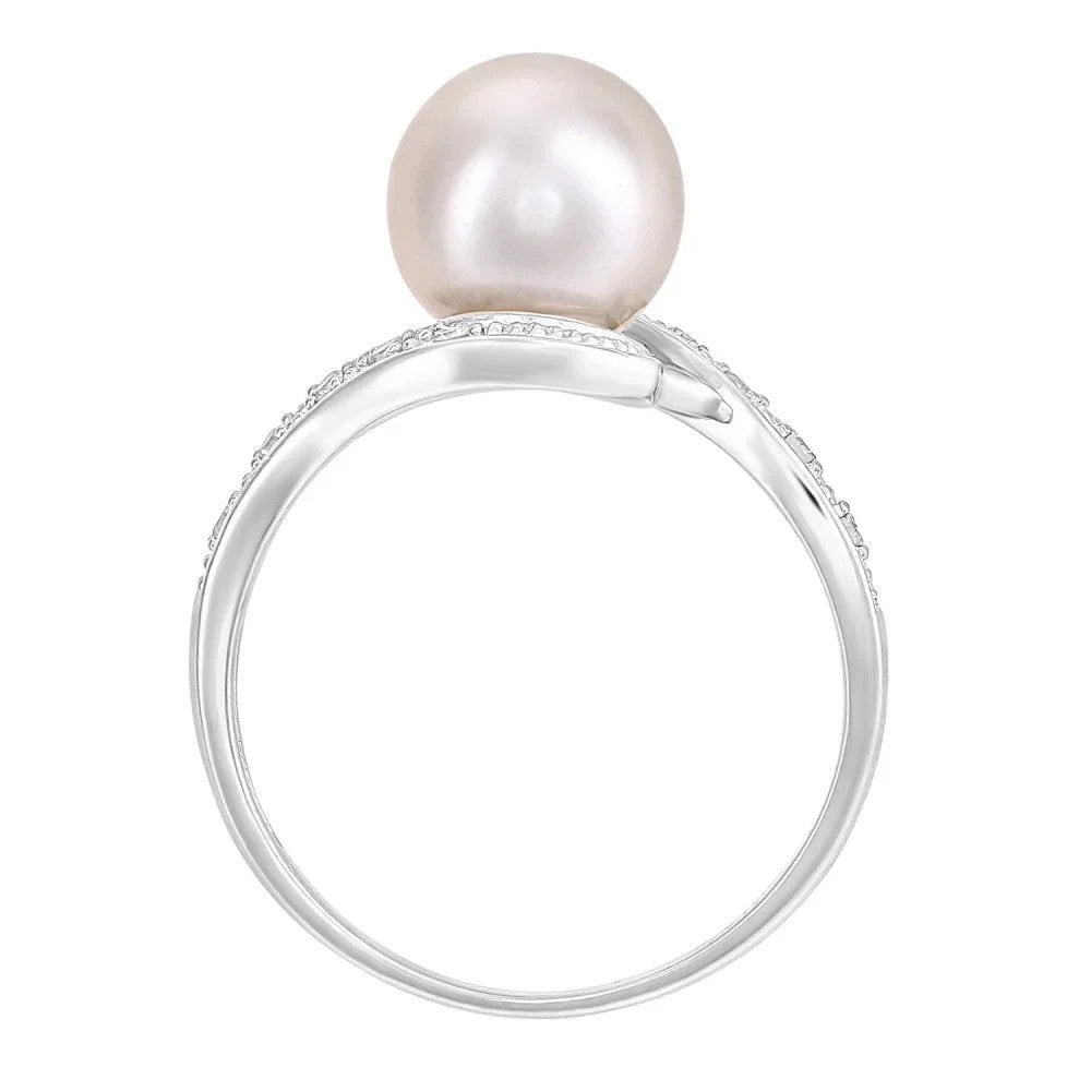 Natural Freshwater Pearl Ring in Solid White Gold with Natural Diamonds