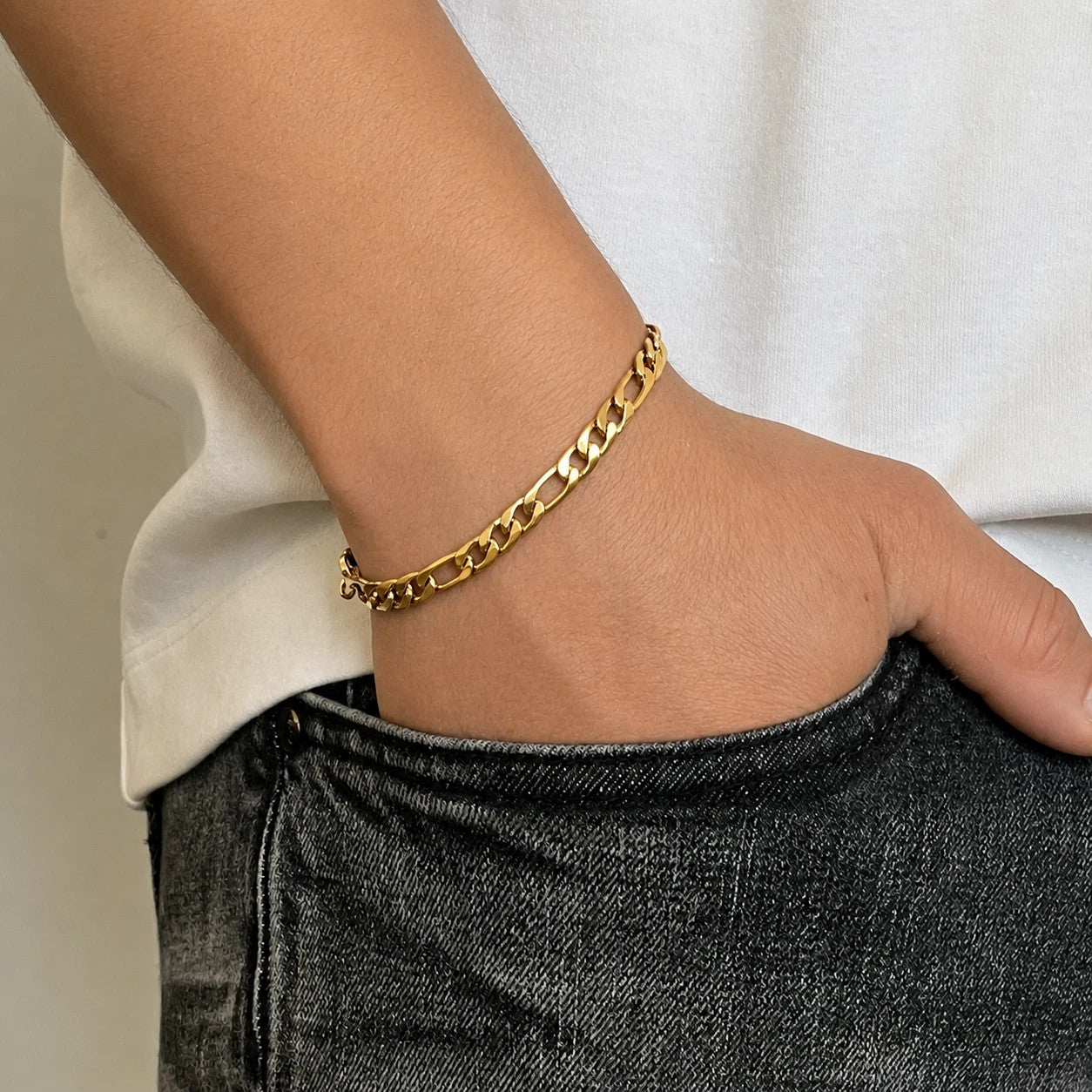 18ct Gold Mens Figaro Bracelet on Solid Silver 8" 8.5 Grams Hallmarked 5.5mm