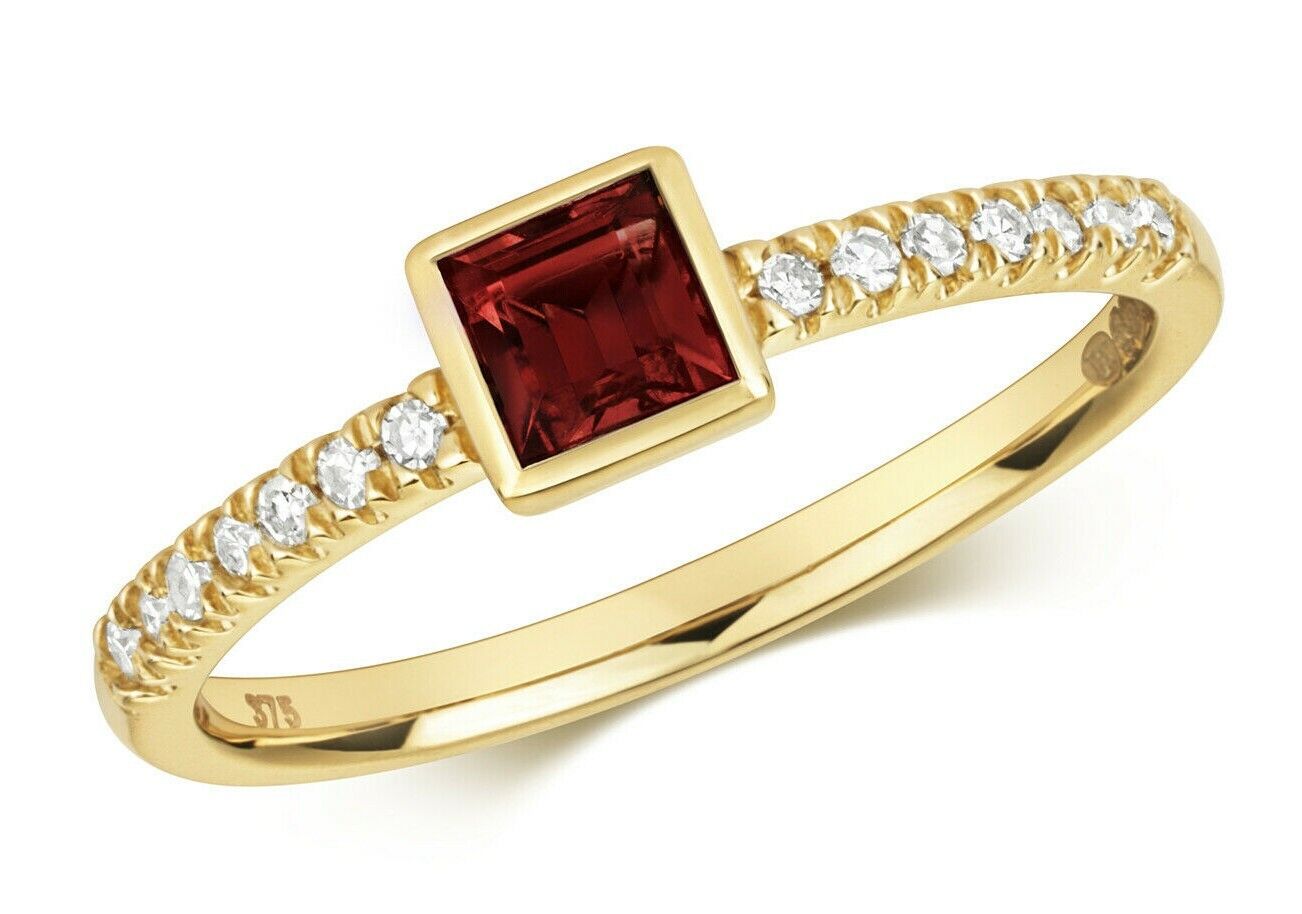 Real Garnet and Diamond Ring Solid Yellow Gold Square Solitaire Size J-Q
