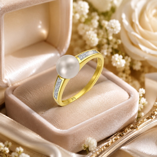 9ct Yellow Gold Cultured Freshwater Pearl & Diamond Accent Ring