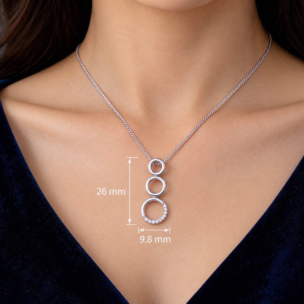 Diamond Three Circle Pendant Necklace 9ct White Gold 18" / 45cm Chain