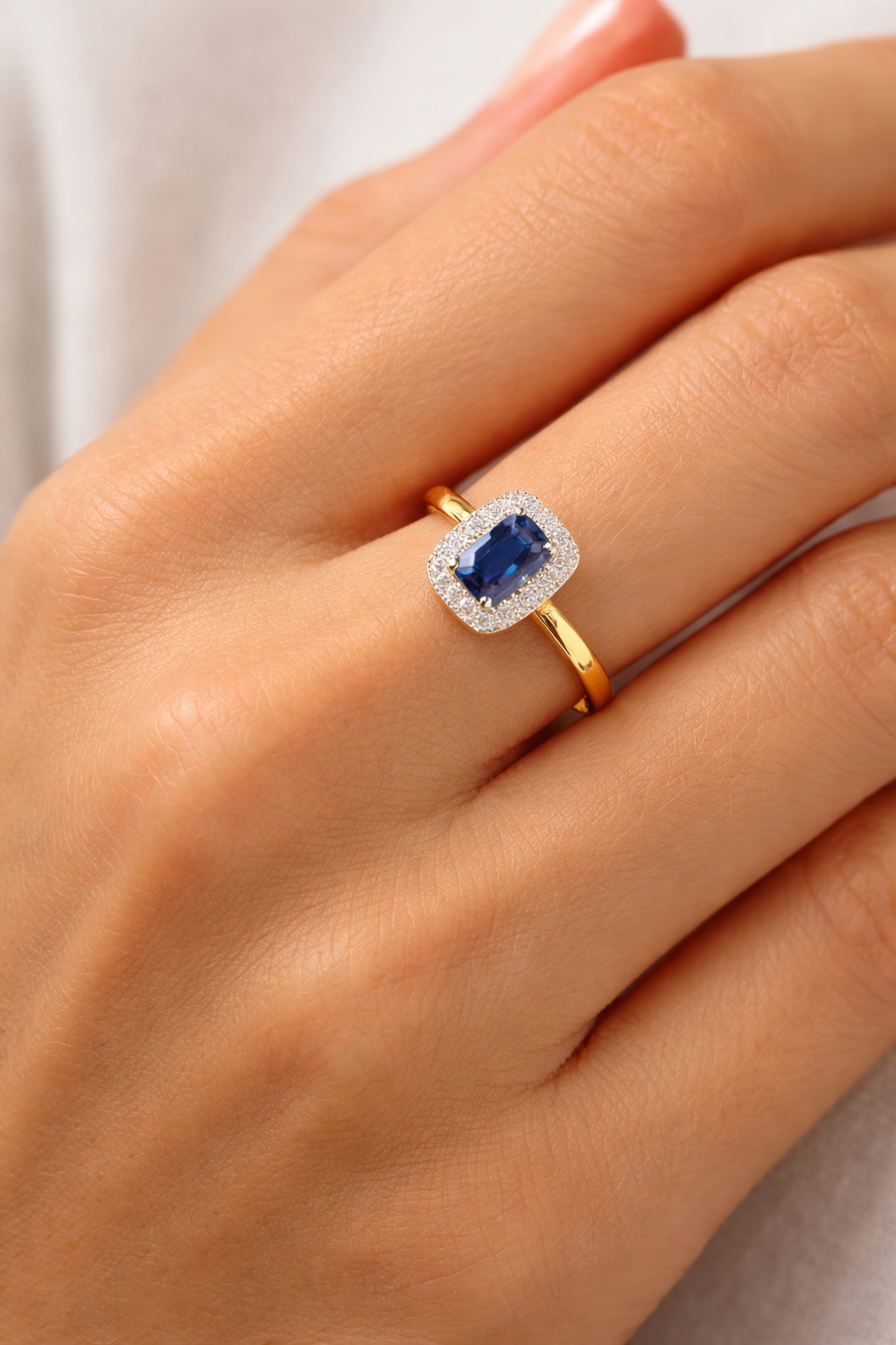 9ct Yellow Gold Sapphire and Diamond Ring Emerald Cut Cluster Size J - Q