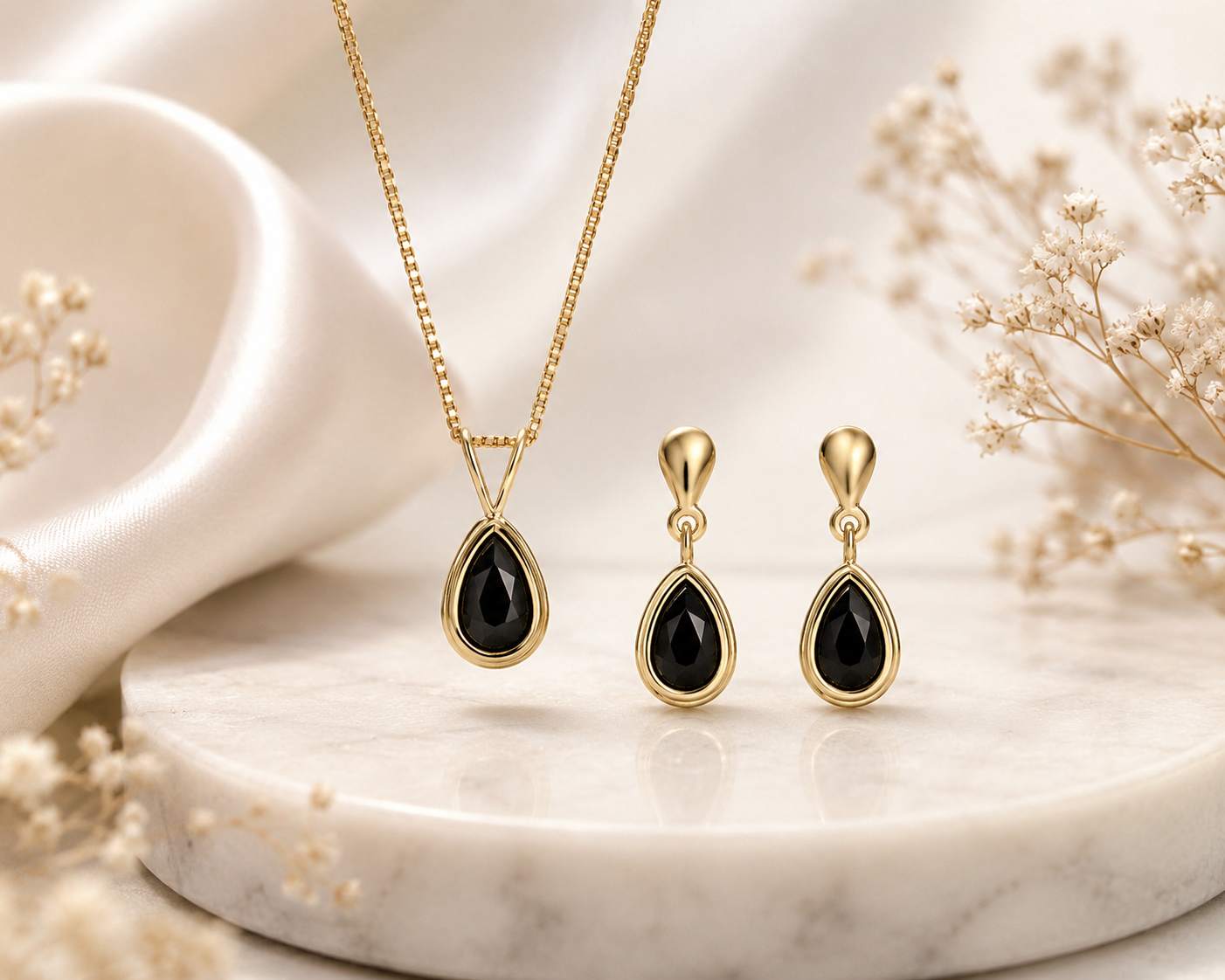 Natural Sapphire Pendant and Matching Earrings Teardrop Set Solid Yellow Gold