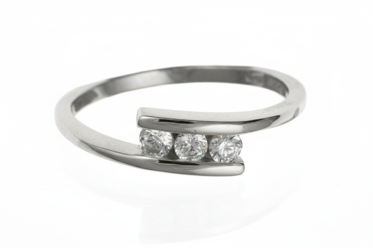 9ct White Gold Three Stone Crossover Ring Fully Hallmarked
