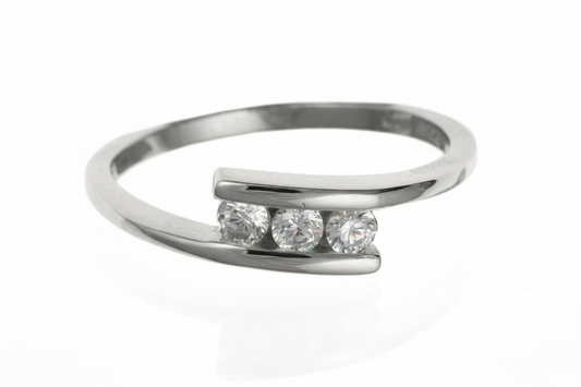 9ct White Gold Three Stone Crossover Ring Fully Hallmarked