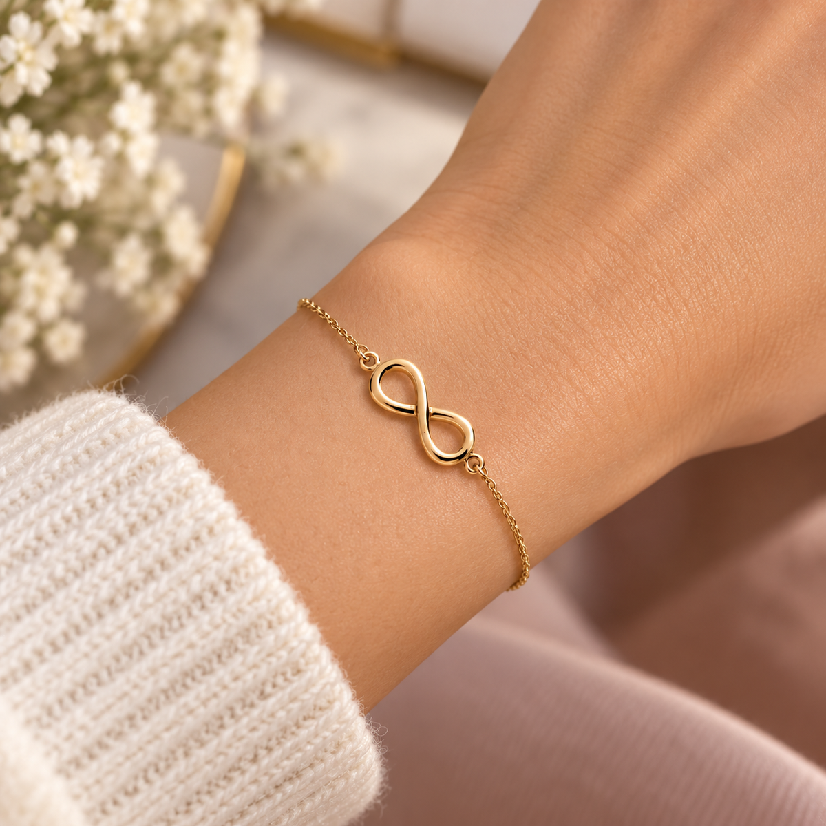 18ct Gold Infinity Knot Bracelet on Solid Silver – Elegant Romantic Gift for Her