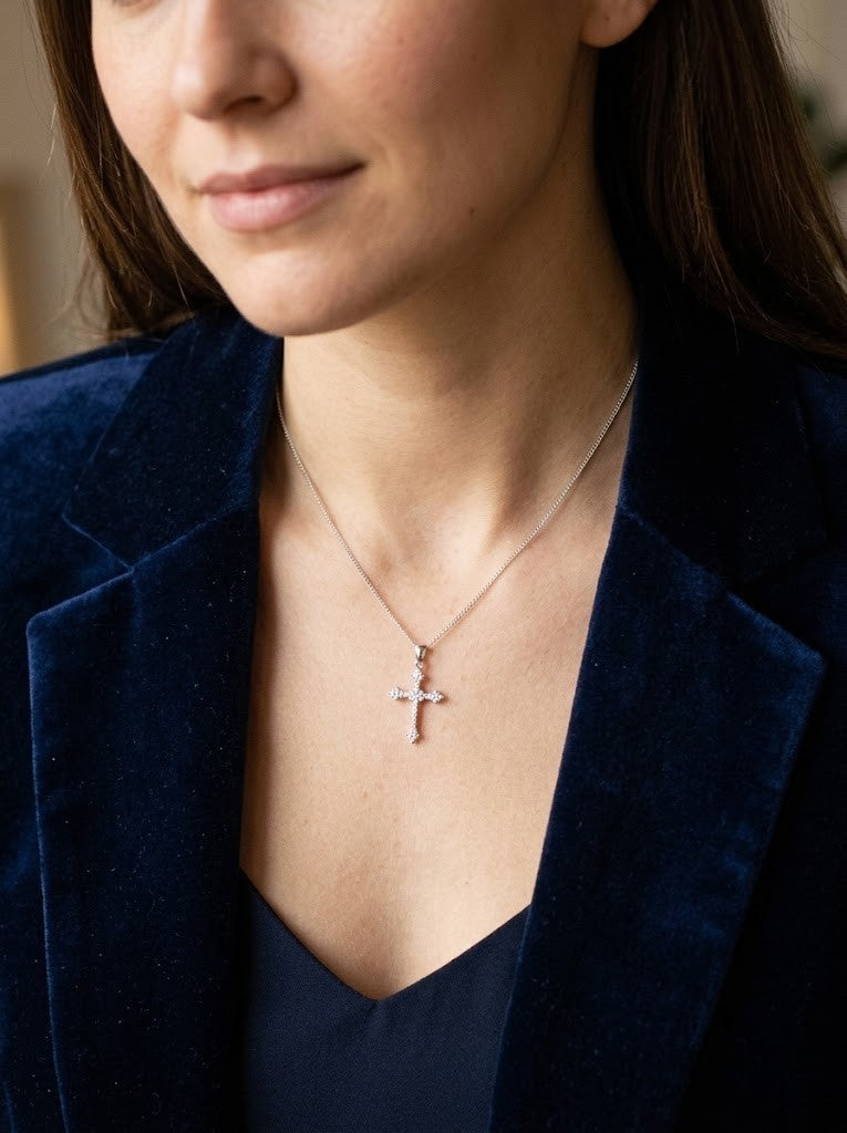 Women's Sparkling Diamond Cross Pendant Necklace White Gold 18" Chain