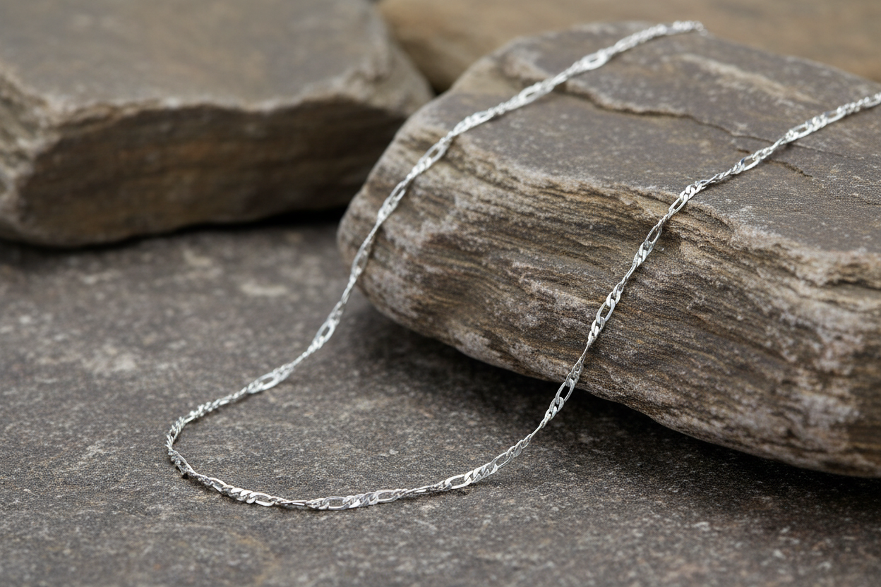 Fred Bennett Twisted Figaro Chain 61cm Solid Sterling Silver N4590