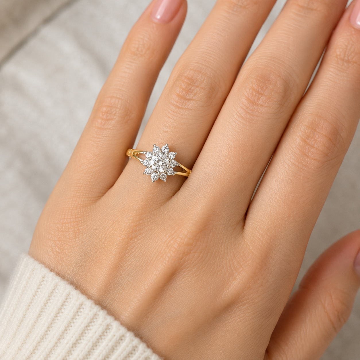 Ladies Oval Cluster Ring Solid 9ct Yellow Gold Hallmarked Sizes HIJKLMNOPQRSTUV
