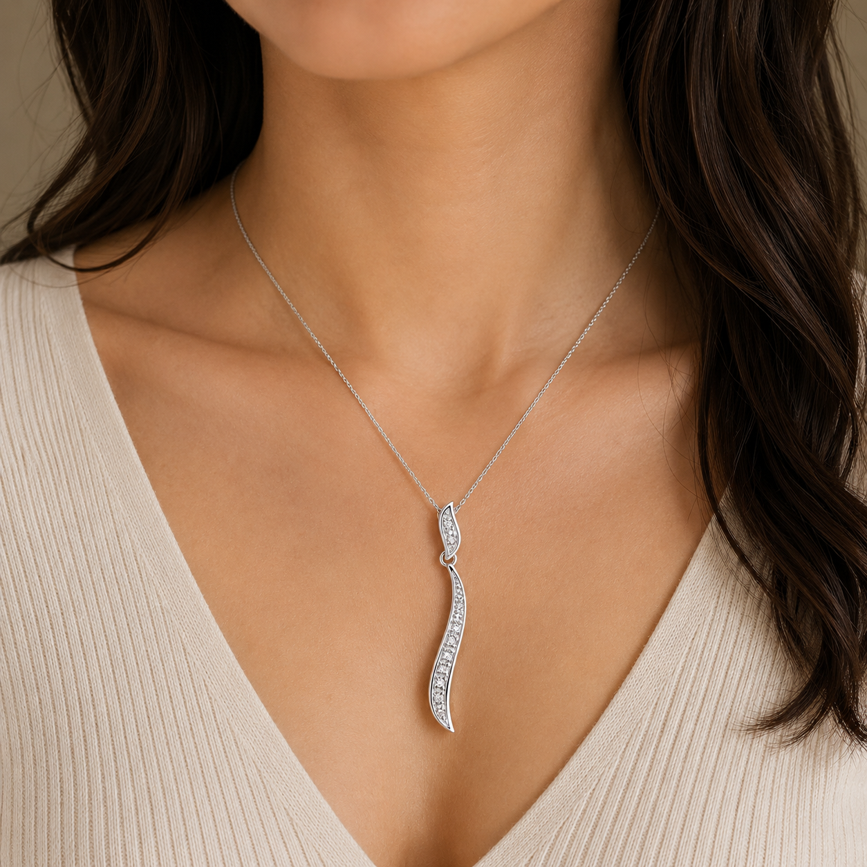 Natural Diamond Pendant 9ct White Gold 18" Chain Hallmark British Made