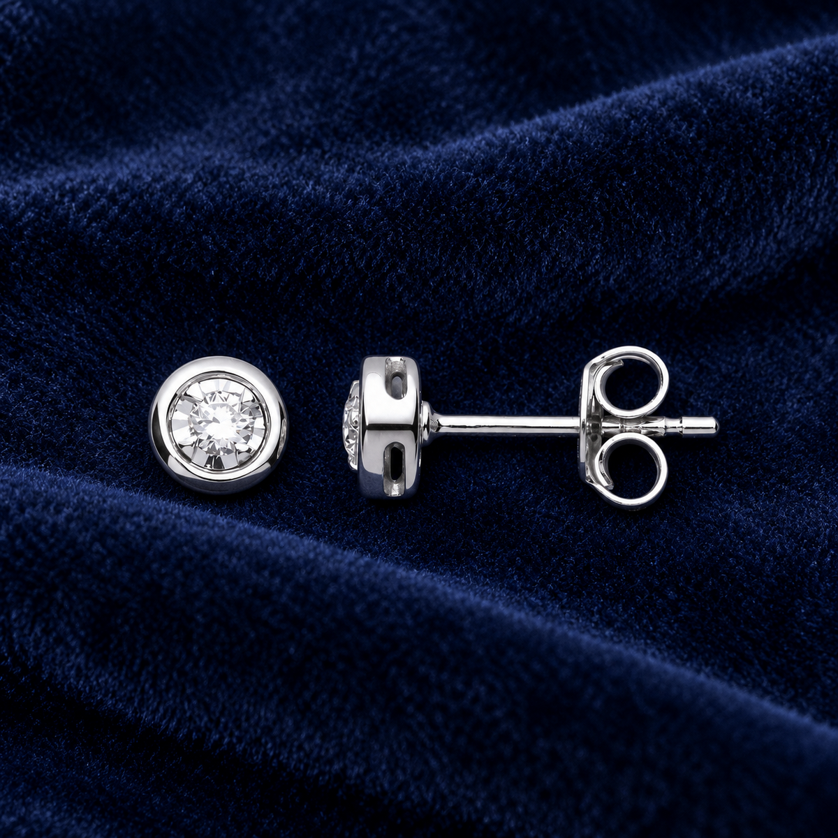 Real Diamond Solitaire Earrings 9ct White Gold 5.3mm Diameter 0.10ctw Diamonds