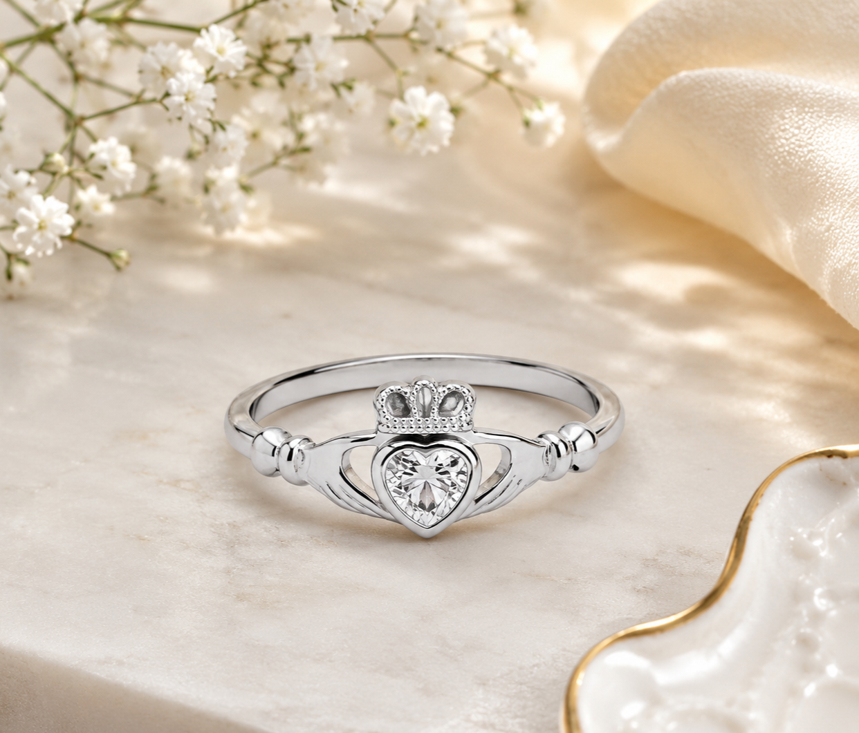Elegant Sterling Silver Claddagh Ring with Zircon Heart