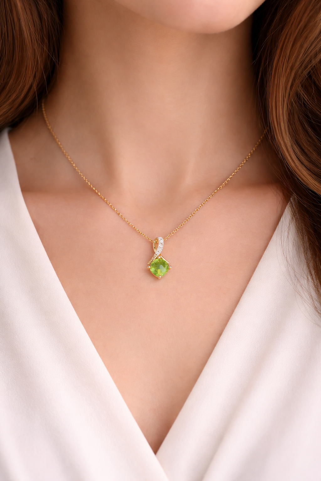 Peridot Cushion Pendant Diamond Kiss Solid Yellow Gold 18" 46cm Length Chain