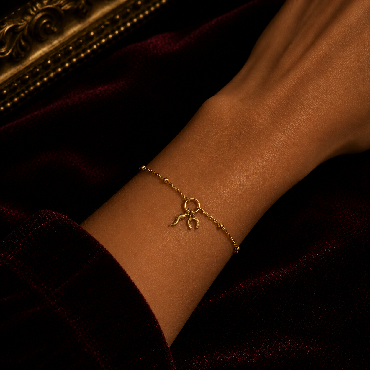 Lucky Horn & Horseshoe Charm Beaded Chain Bracelet 9ct Yellow Gold 375 19cm