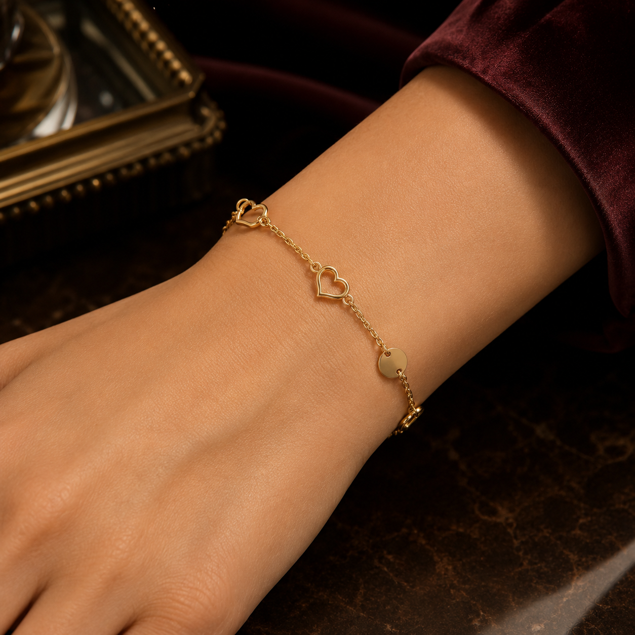 Ladies 9ct Yellow Gold Open Heart Station Bracelet 375 Hallmark 19cm