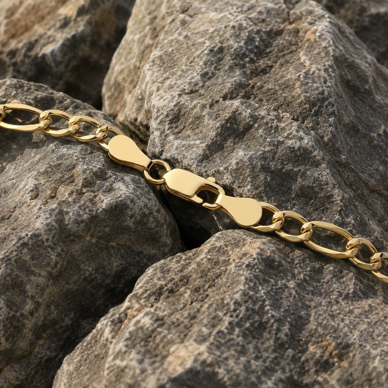 18ct Gold Pave Figaro Chain on Solid Silver Hallmarked 5mm wide 22" 15 grams